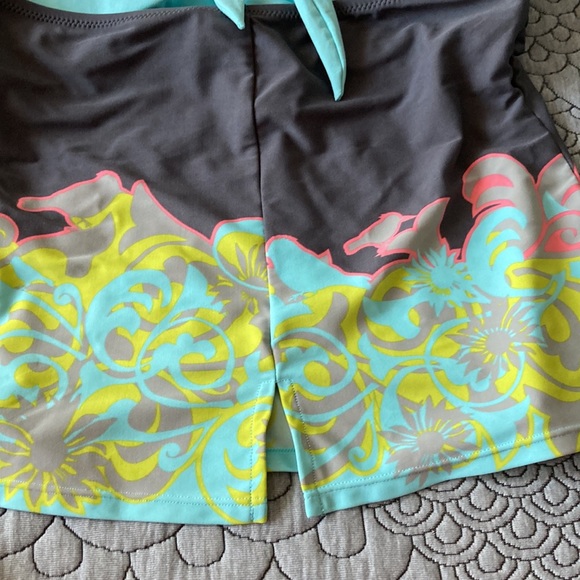 Athleta tankini and bottoms - Picture 5 of 9